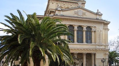 A special destination wedding: A Jewish wedding in Rome.