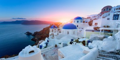 Greece: a rough diamond for your wedding day or your vows renewal with your soulmate and the whole family!