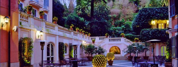 A Secret Garden for a Romantic Dinner