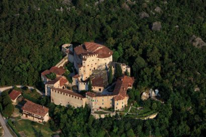 Celebrate your wedding in a real castle full of history!