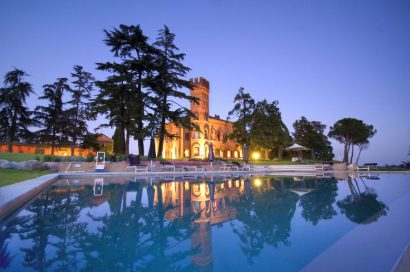 A unique Castel for your incredible wedding !!