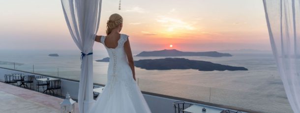 Il matrimonio idilliaco a Santorini